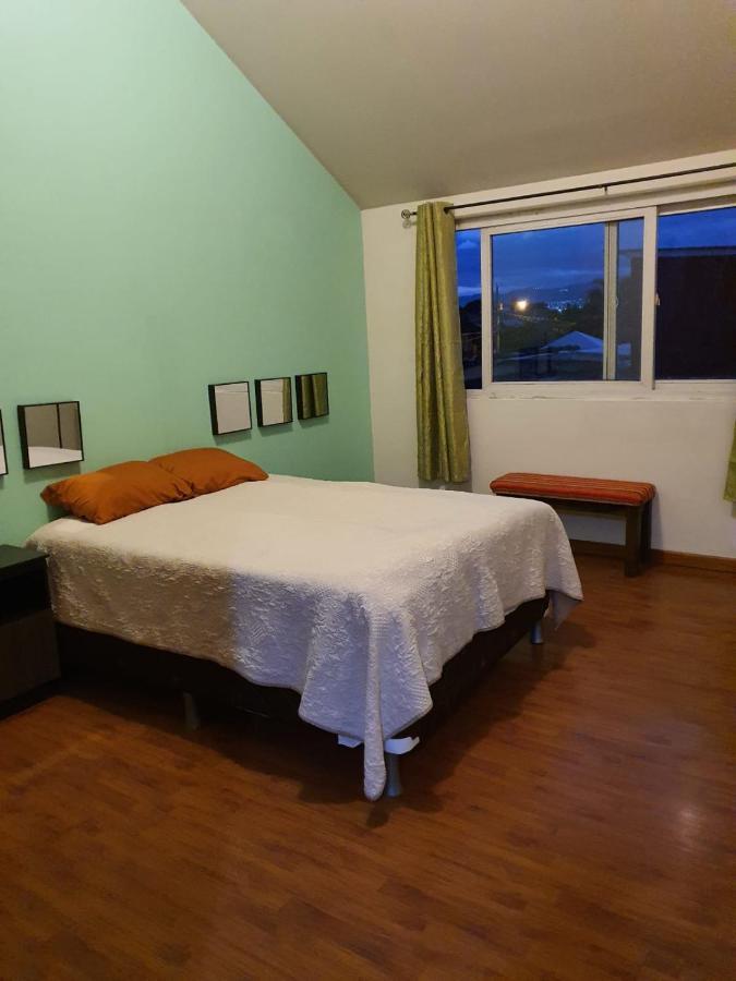 Aeropuerto La Aurora Apartamento